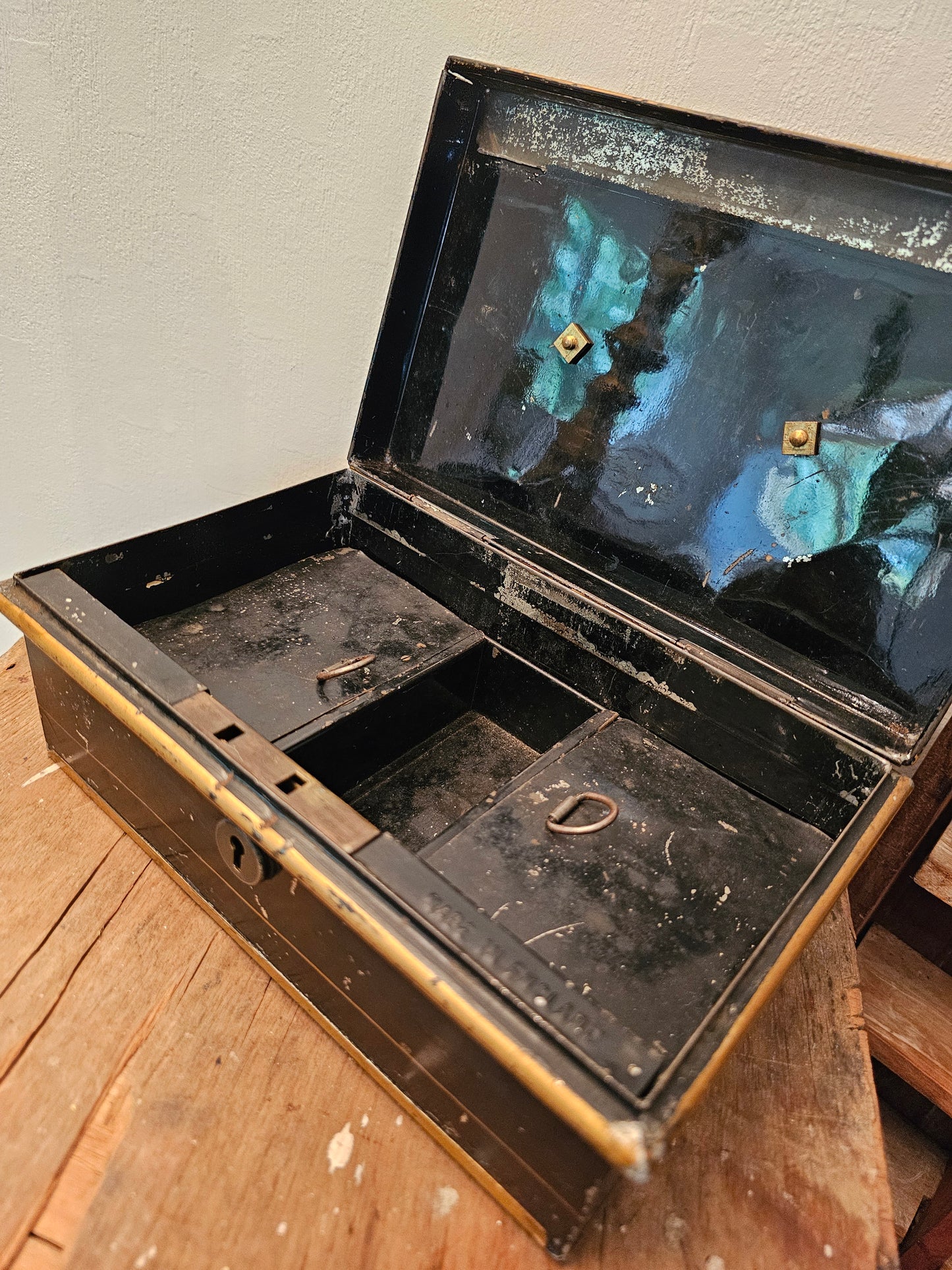Cash Box