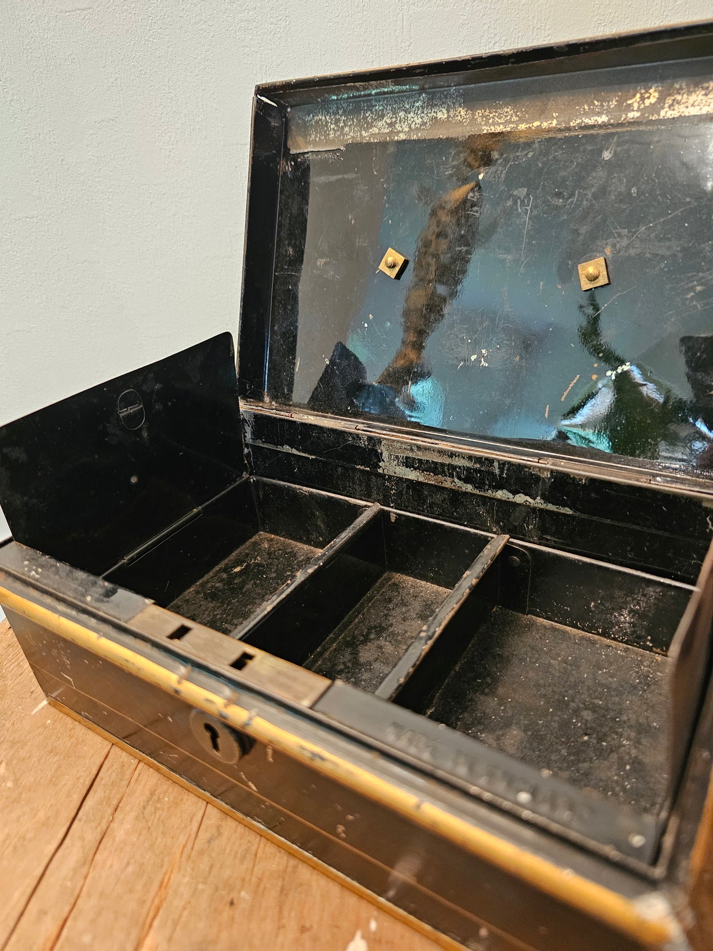 Cash Box