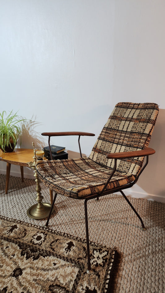 1970s Aries Wire Armchair